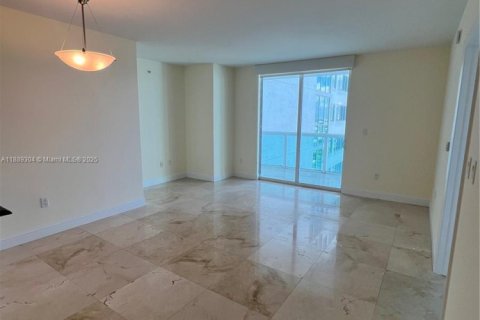 Copropriété à louer à Miami, Floride: 1 chambre, 78.13 m2 № 1938691 - photo 1