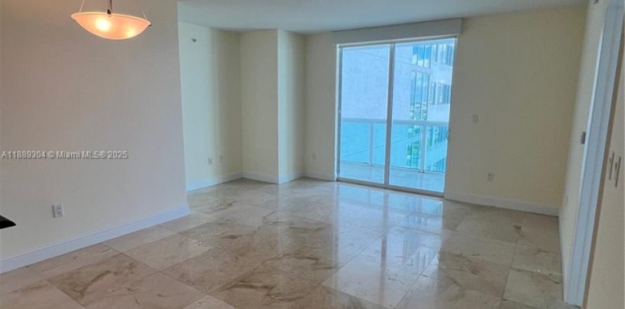 Condo à Miami, Floride, 1 chambre  № 1938691
