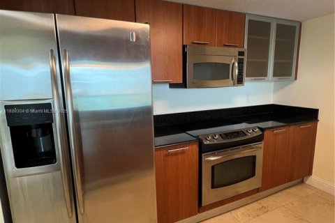 Copropriété à louer à Miami, Floride: 1 chambre, 78.13 m2 № 1938691 - photo 4