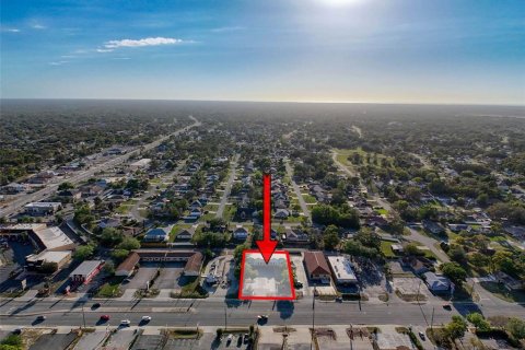 Propiedad comercial en venta en Spring Hill, Florida, 445.93 m2 № 1657758 - foto 28