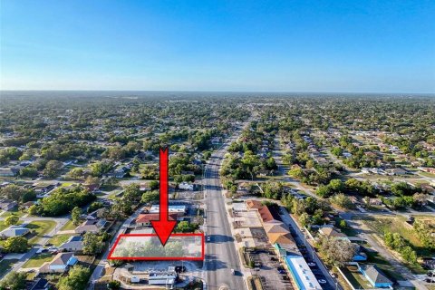 Propiedad comercial en venta en Spring Hill, Florida, 445.93 m2 № 1657758 - foto 10