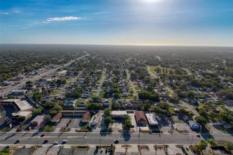 Propiedad comercial en venta en Spring Hill, Florida, 445.93 m2 № 1657758 - foto 29