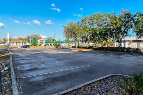 Propiedad comercial en venta en Spring Hill, Florida, 445.93 m2 № 1657758 - foto 22