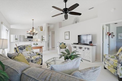 Copropriété à vendre à Bradenton, Floride: 2 chambres, 125.33 m2 № 2436773 - photo 12