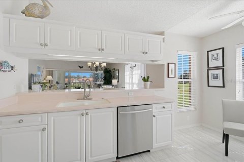 Copropriété à vendre à Bradenton, Floride: 2 chambres, 125.33 m2 № 2436773 - photo 8