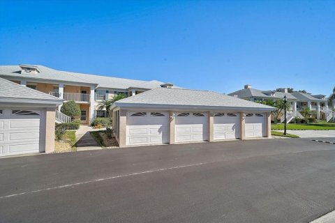 Copropriété à vendre à Bradenton, Floride: 2 chambres, 125.33 m2 № 2436773 - photo 2