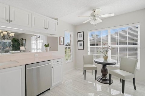 Copropriété à vendre à Bradenton, Floride: 2 chambres, 125.33 m2 № 2436773 - photo 5