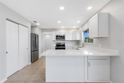Casa en venta en Port Charlotte, Florida, 3 dormitorios, 131.36 m2 № 1562054 - foto 14