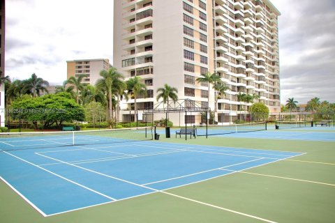 Copropriété à louer à Hallandale Beach, Floride: 1 chambre, 76.92 m2 № 1946801 - photo 21