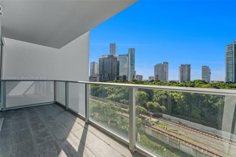 Condominio en venta en Miami, Florida, 1 dormitorio, 61.22 m2 № 1822028 - foto 13