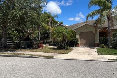 House in Palmetto, Florida 3 bedrooms, 139.35 sq.m. № 2299850