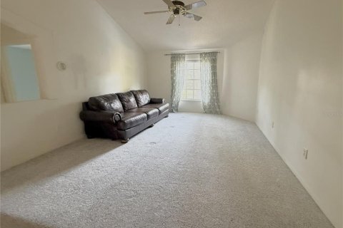 House in Gotha, Florida 5 bedrooms, 254.83 sq.m. № 2202165 - photo 28