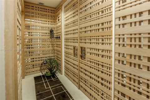 Condominio en venta en Sunny Isles Beach, Florida, 3 dormitorios, 257.15 m2 № 2034636 - foto 2