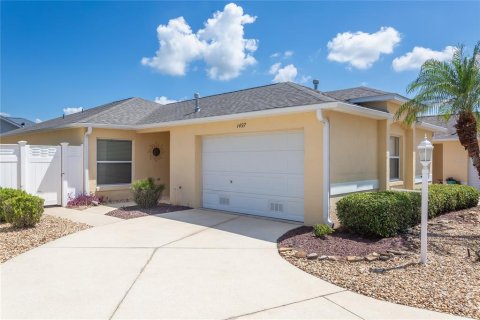 House in The Villages, Florida 2 bedrooms, 105.17 sq.m. № 1901498 - photo 2