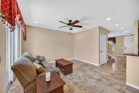 Touwnhouse à vendre à Bradenton, Floride: 2 chambres, 138.98 m2 № 2287959 - photo 13