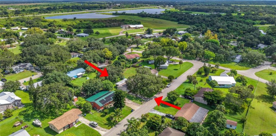 Дом в Лабель, Флорида 2 спальни, 107.02м2 № 1930495