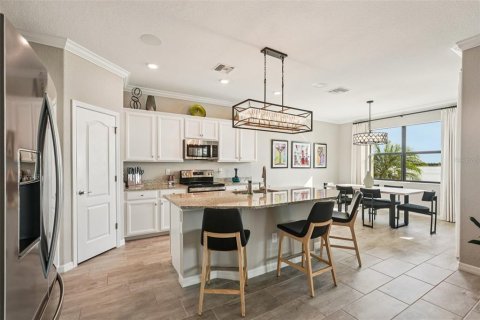 House in Venice, Florida 2 bedrooms, 177.16 sq.m. № 1911800 - photo 14
