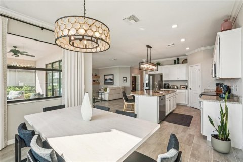 House in Venice, Florida 2 bedrooms, 177.16 sq.m. № 1911800 - photo 12