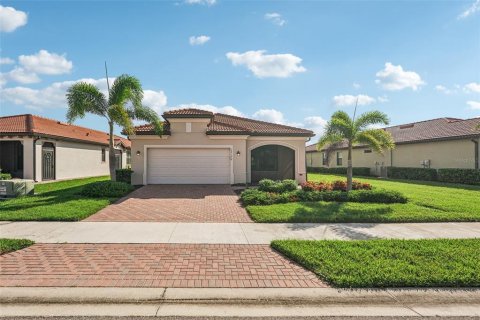 House in Venice, Florida 2 bedrooms, 177.16 sq.m. № 1911800 - photo 1