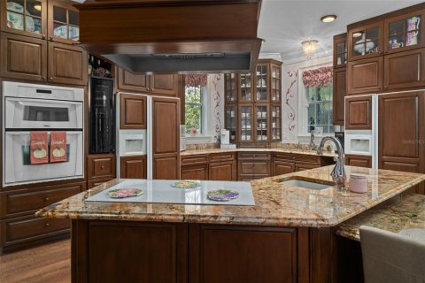 Villa ou maison à vendre à Spring Hill, Floride: 3 chambres, 325.16 m2 № 1634609 - photo 8