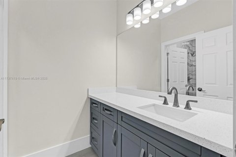 Adosado en venta en Miramar, Florida, 3 dormitorios, 181.53 m2 № 1683869 - foto 23