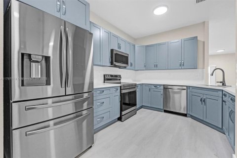 Adosado en venta en Miramar, Florida, 3 dormitorios, 181.53 m2 № 1683869 - foto 6