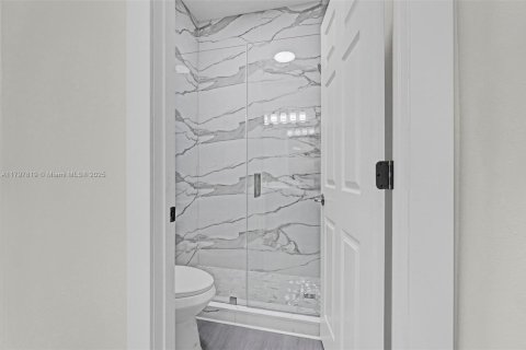 Adosado en venta en Miramar, Florida, 3 dormitorios, 181.53 m2 № 1683869 - foto 24