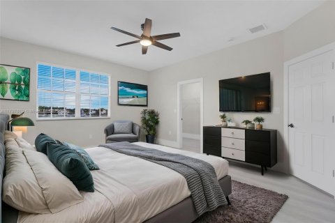 Adosado en venta en Miramar, Florida, 3 dormitorios, 181.53 m2 № 1683869 - foto 11