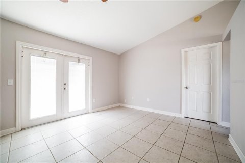 Casa en alquiler en Deltona, Florida, 3 dormitorios, 135.27 m2 № 1912684 - foto 4