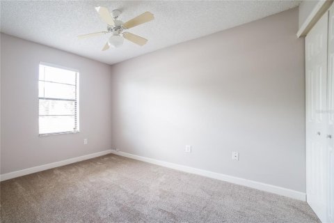 Casa en alquiler en Deltona, Florida, 3 dormitorios, 135.27 m2 № 1912684 - foto 13