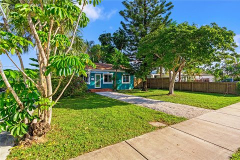 Villa ou maison à vendre à Hollywood, Floride: 3 chambres, 104.61 m2 № 1951156 - photo 3