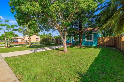 Villa ou maison à vendre à Hollywood, Floride: 3 chambres, 104.61 m2 № 1951156 - photo 4