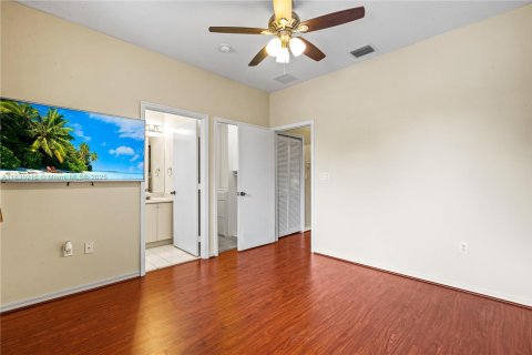 Adosado en venta en Pembroke Pines, Florida, 2 dormitorios, 108.7 m2 № 1934948 - foto 22