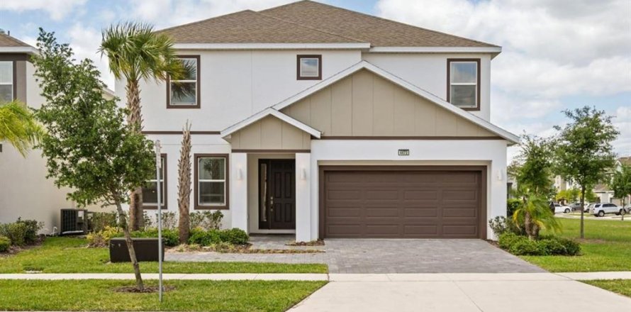 Villa ou maison à Kissimmee, Floride 8 chambres, 266.82 m2 № 2294708