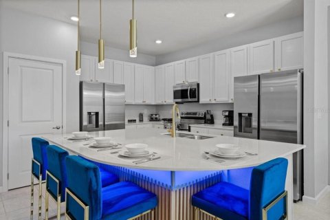 Villa ou maison à vendre à Kissimmee, Floride: 8 chambres, 266.82 m2 № 2294708 - photo 13