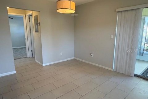 Copropriété à louer à Sun City Center, Floride: 1 chambre, 74.32 m2 № 2166648 - photo 9