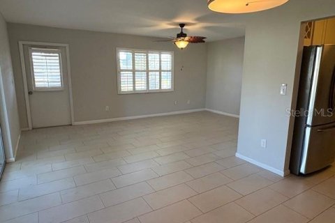 Copropriété à louer à Sun City Center, Floride: 1 chambre, 74.32 m2 № 2166648 - photo 13