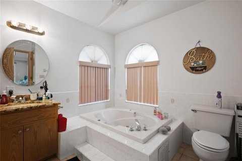 House in Spring Hill, Florida 3 bedrooms, 183.3 sq.m. № 1840215 - photo 14