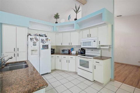 House in Spring Hill, Florida 3 bedrooms, 183.3 sq.m. № 1840215 - photo 10