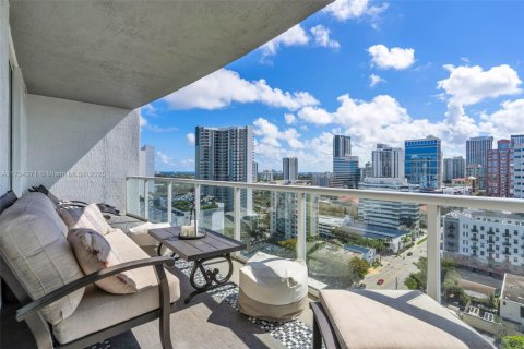 Condominio en venta en Fort Lauderdale, Florida, 1 dormitorio, 86.12 m2 № 1981057 - foto 8