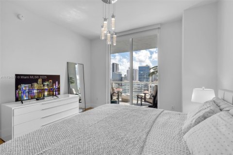 Condominio en venta en Fort Lauderdale, Florida, 1 dormitorio, 86.12 m2 № 1981057 - foto 3