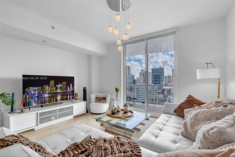 Condominio en Fort Lauderdale, Florida, 1 dormitorio  № 1981057