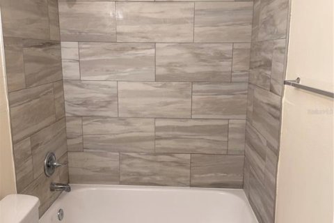 Appartement à louer à Tampa, Floride: 2 chambres, 82.13 m2 № 2353407 - photo 24