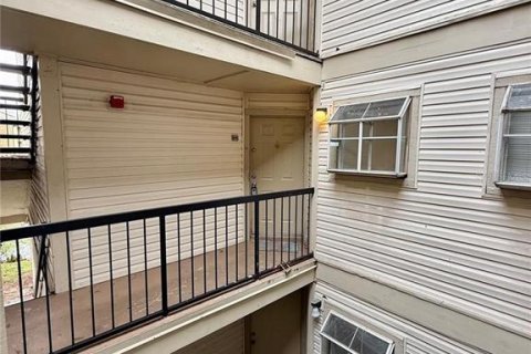 Condominio en alquiler en Orlando, Florida, 1 dormitorio, 48.87 m2 № 1792025 - foto 2