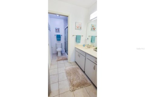 Condo in Bradenton, Florida, 2 bedrooms  № 1301561 - photo 10