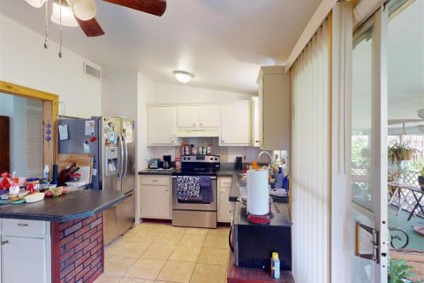 House in Port Charlotte, Florida 2 bedrooms, 111.85 sq.m. № 1866240 - photo 11