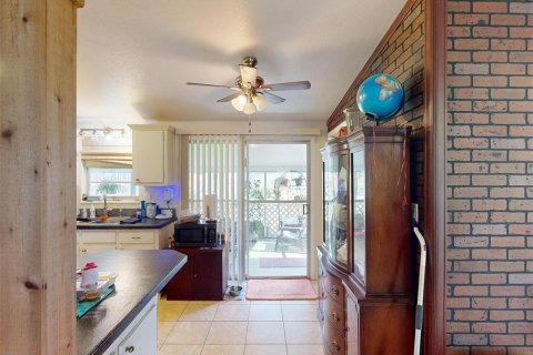 House in Port Charlotte, Florida 2 bedrooms, 111.85 sq.m. № 1866240 - photo 16