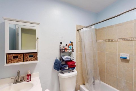 House in Port Charlotte, Florida 2 bedrooms, 111.85 sq.m. № 1866240 - photo 27