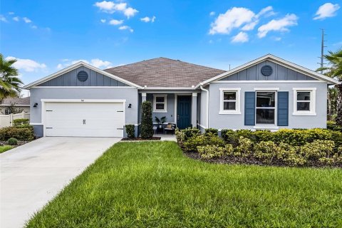 House in Minneola, Florida 3 bedrooms, 205.5 sq.m. № 1885473 - photo 1
