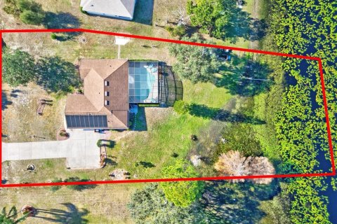 House in Deltona, Florida 3 bedrooms, 172.24 sq.m. № 1561275 - photo 15